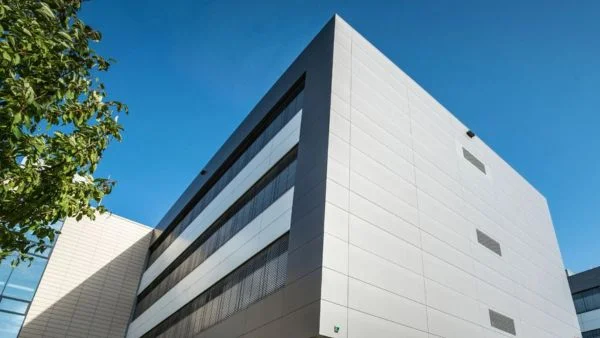 Fassadenreinigung für gepflegte und saubere Gebäude